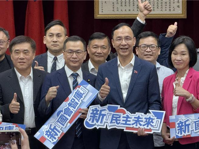国民党主席朱立伦今出席国民党立委罗智强举办的新国会智库。（张薷摄）