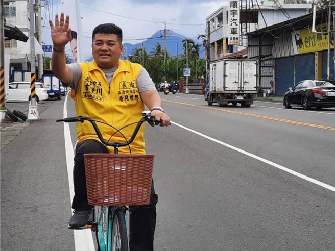 前屏东县长治乡长古佳川涉贪被高雄高分院判刑8年。（翻摄古佳川脸书／郭良杰高雄传真）