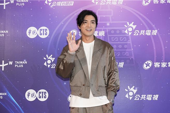 賀軍翔甩掉性醜聞風暴重生，神隱多時，15日終於現身。（羅永銘攝）