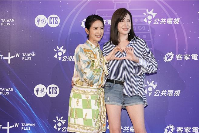 林依晨（左）、許瑋甯同搶迷你劇視后寶座。（羅永銘攝）