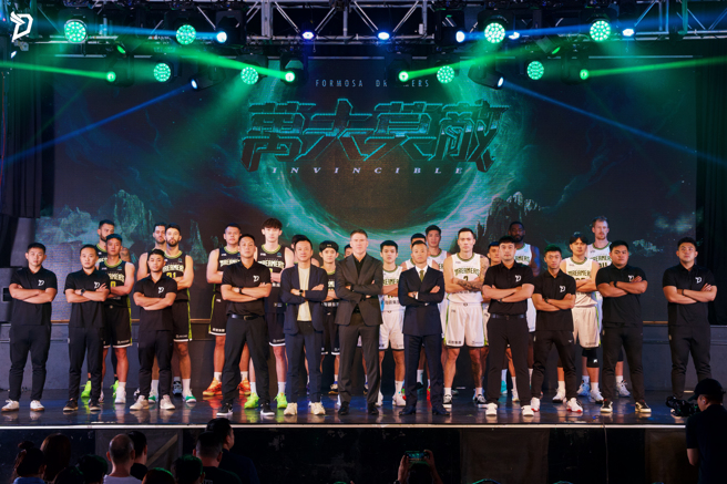 夢想家成軍8年，新賽季口號「萬夫莫敵」，由6冠王蔣淯安領軍尋求隊史首冠。(夢想家提供)