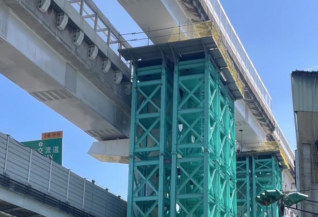 捷运环状线修復中，预估今年底前全线復驶。（新北市捷运局提供）