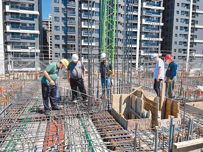 桃园市修法调整工地平、假日施工时间，明定早上8点前禁施工，假日中午要休息2小时。（建管处提供／蔡依珍桃园传真）