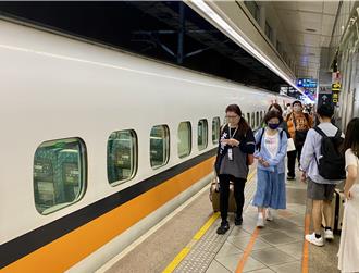 高铁明年每周增10班 新车这时上线「尖峰每小时9班」