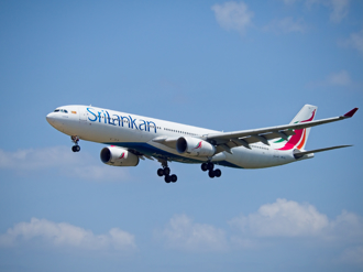 趁副機長如廁「鎖門禁止入艙內」！機長超慘下場曝光