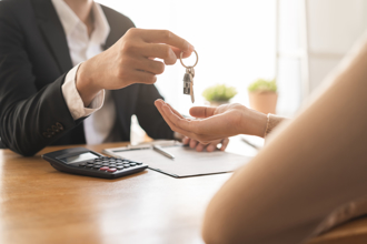 月薪5.5萬、存款200萬想買桃園房？ 網友一面倒推薦：「這區」輕鬆入手