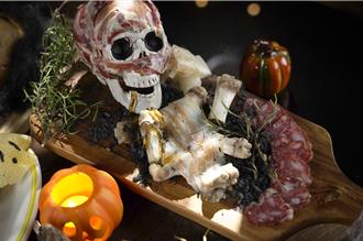 雲朗觀光歡慶萬聖夜 亡靈骷髏宴上桌推限定美食