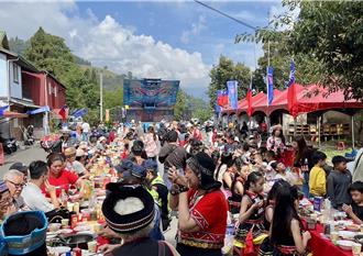 從「龍頭」吃到「龍尾」！清境長街宴壽亭新村壯觀登場