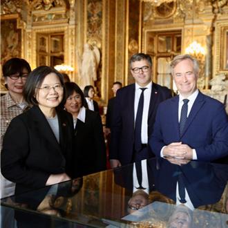 參訪法國參議院 蔡英文：期待更多同伴加入台法友好這條路