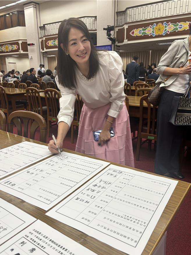 101董座贾永婕上任后首次赴立法院备询。（图／吴静君摄）