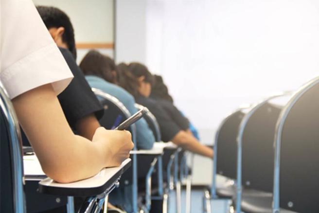 新北某高职女老师迷上8+9男学生，引发网友们热议。（示意图：shutterstock／达志）