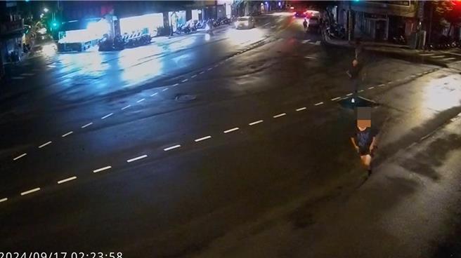 警專43期的林姓學生與一名泰籍小姐性交易欲白嫖被發現，被賣淫集團王男等人痛打一頓並逼他下跪錄影片道歉，再打給林母恐嚇取財，最後將人丟包桃園龜山，新北地檢署依《刑法》妨害自由罪起訴賣淫集團五人。（民眾提供）