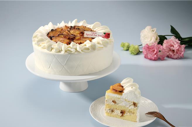 10月31日(含)前，购买金赏「焦糖烤凤梨生日蛋糕」不限尺寸，即加赠价值425元的野餐巧提袋鸟语花香款，限量400个。(亚尼克提供)