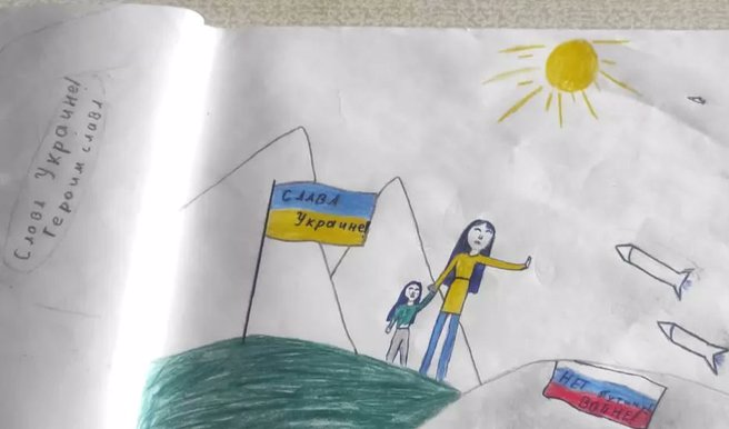 12歲女孩在空白本上的這張圖畫，被學校檢舉，結果是父親被逮補坐牢兩年。(圖/X)