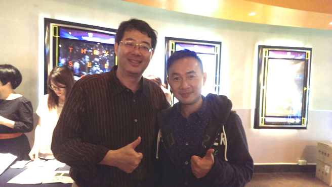 看見臺灣導演齊柏林、資深媒體人鍾志鵬（右）。（圖／鍾志鵬提供）