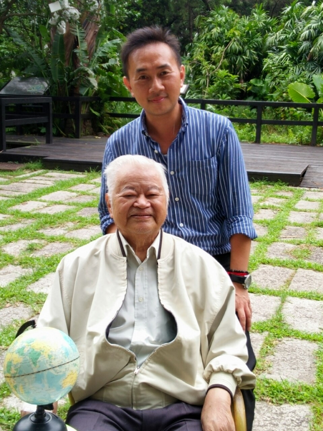 臺灣環境教育之父楊冠政、資深媒體人鍾志鵬（右）。（圖／鍾志鵬提供）
