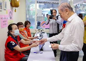 軍友社慰訪三總松山分院 肯定視病猶親 深入鄰里社區巡迴醫療