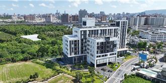 高雄榮總蓋新大樓買到「爛地」怒求償　地主脫產遭判1年還賠4千萬