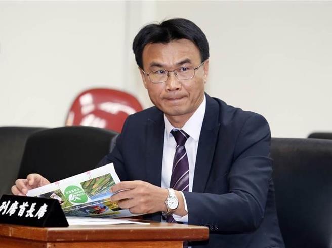 前农业部长陈吉仲（见图）不满国民党台北市议员张斯纲、桃园市议员凌涛及国民党发言人杨智伃指控他是抄袭惯犯，提起刑事自诉。（中时资料照片）