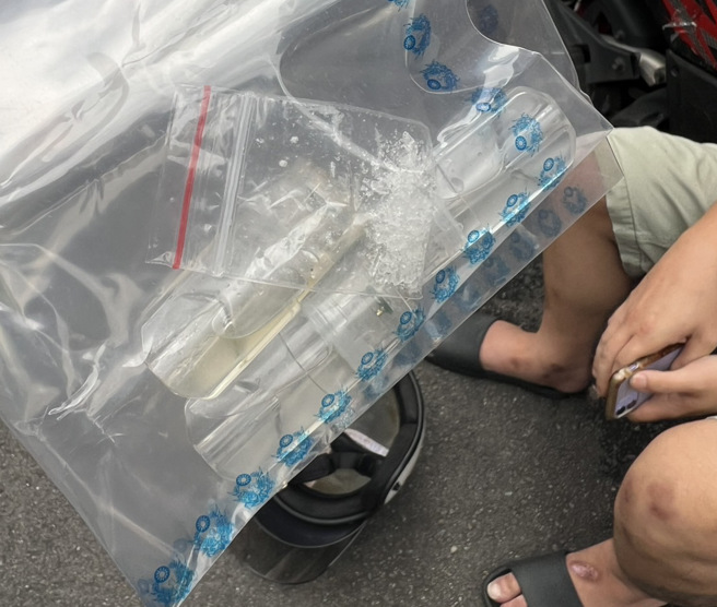 新北市土城警分局於9日接獲線報，直指中和區新生街暗藏毒品犯。（圖警方提供／簡銘柱翻攝）