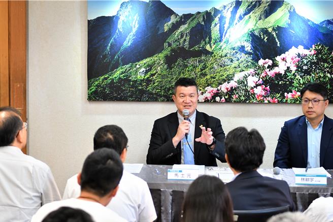 内政部次长马士元今表示，中州校地是块山坡地、中间还有很大的排水沟，兴建社宅不是好的位置，但因位置孤立，作为训练基地是很好的。（内政部提供／游念育台北传真）