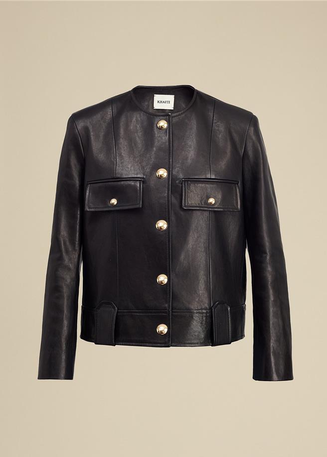新光三越台北信义新天地A4 ART HAUS KHAITE LAYBIN皮革外套，推荐价15万2980元（全台独卖）。（新光三越提供）