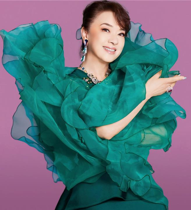 翁倩玉駐顏有術，歲月似乎沒有在她身上留下痕跡。（大大娛樂提供）