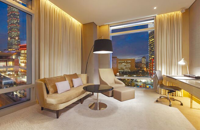 台北寒舍艾美12月平均住房率超过一半，房价约落在1万7000元。（台北寒舍艾美酒店提供）