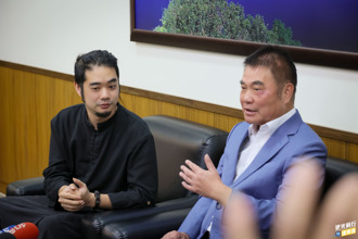 鍾東錦臉書文大讚齊廷洹！「深入淺出討論靠爸」：他已走出自己的路