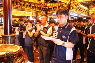 土地公保庇！竹林中學大考戰士登烘爐地祈福   發起備戰起手式