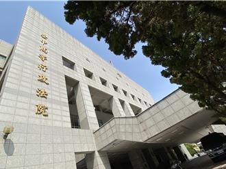 台中女凌晨違停拒檢！ 飆車狂逃6分鐘慘吞26張罰單