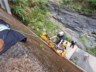 合歡山下山男騎士疑疲勞自撞  墜人止關20米深溪谷