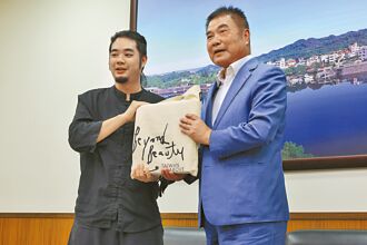 受辱事件 齊廷洹拜會鍾東錦 上演大和解