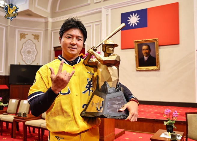 前中信兄弟总教练林威助去年底合约到期后成为自由身。（图／中信兄弟提供）