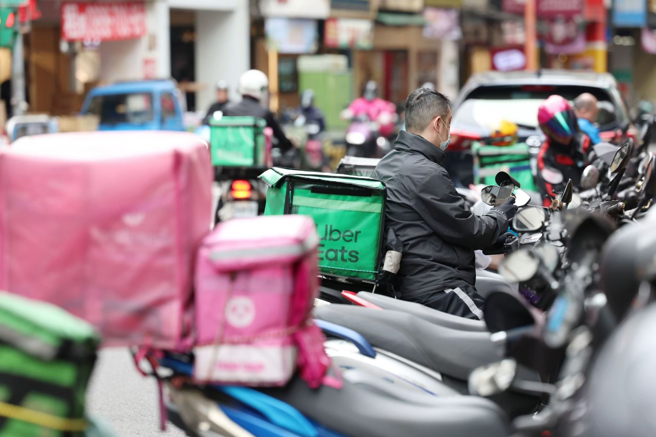 交通部預告修法訂機車外送運價，引發社會熱議。（示意圖／本報資料照片）