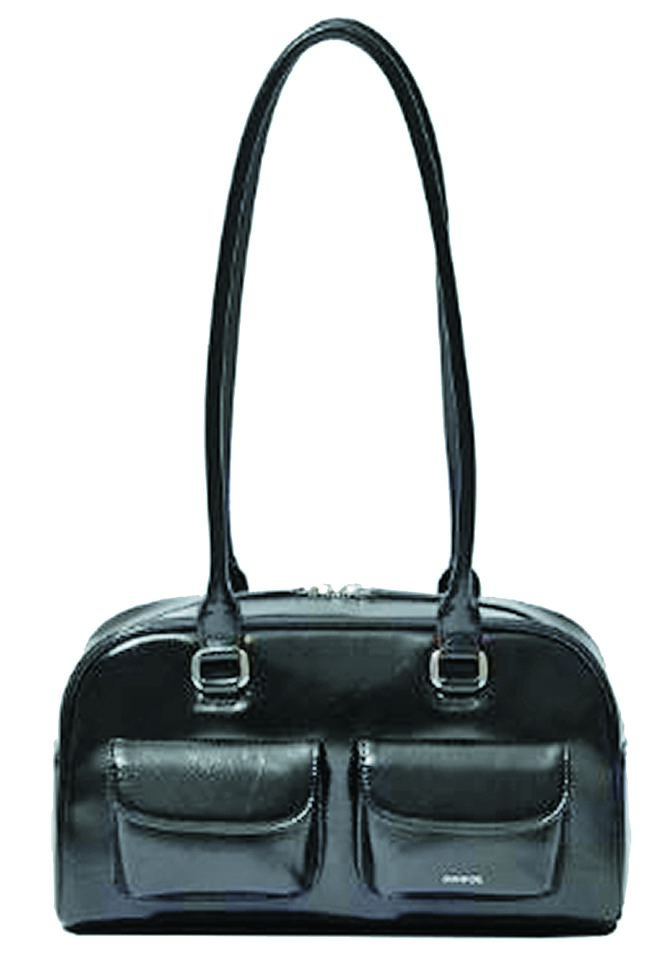 新光三越台北信义新天地A11 1F STAND OIL Chubby bag，特价3959元，原价4400元（全台首卖）。（新光三越提供）