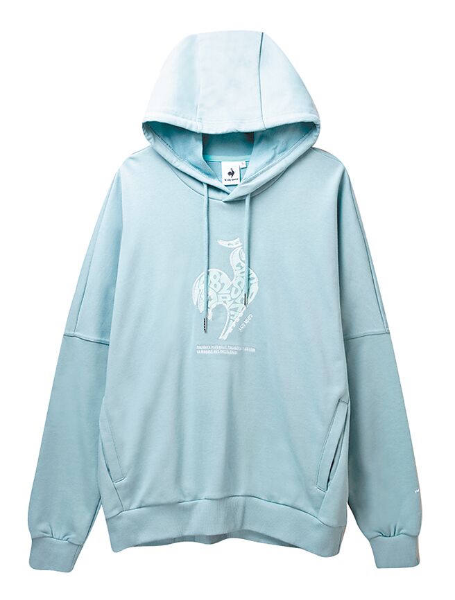 礼客Outlet推le coq sportif「休閒连帽上衣」，原价2590元、特价1554元。（礼客Outlet提供）