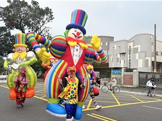 千人嗨翻全民運遊行嘉年華 周春米稱「4項目」屏東隊有信心奪牌