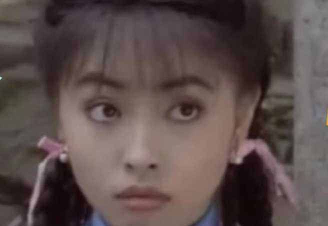 何如芸公开自己1992年拍摄《梅花二弄-鬼丈夫》时的旧照。（图／翻摄自何如芸脸书）