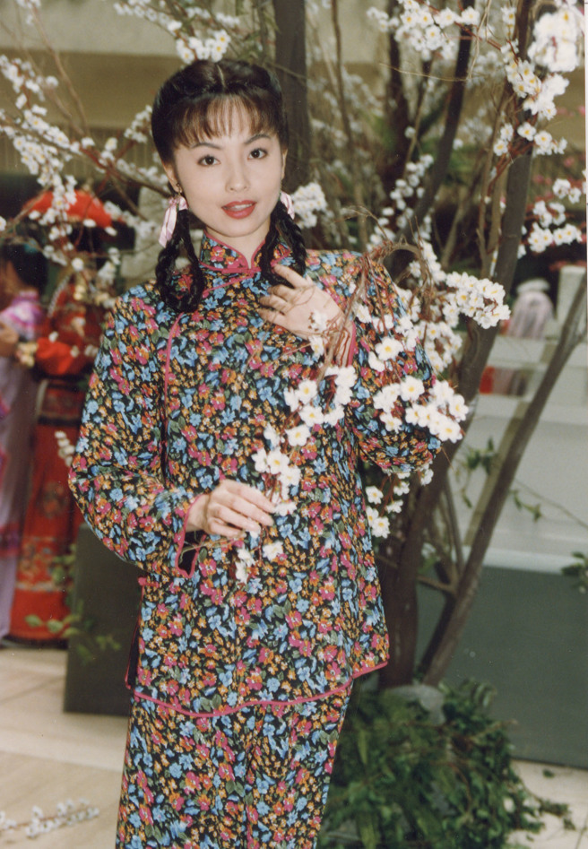 何如芸23岁在《梅花二弄-鬼丈夫》中演出小佩一角。（图／中时资料照）