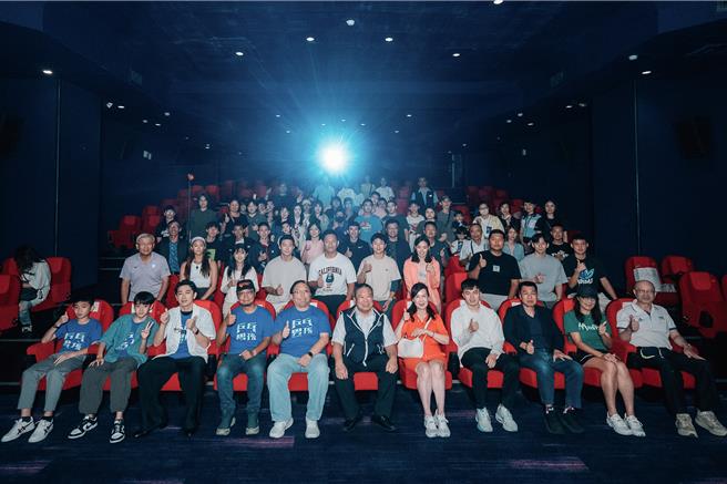 宏道基金會18日舉行《乒乓男孩》電影包場活動。（圖／華納兄弟提供）