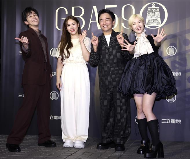 陈汉典（左起）、吴姗儒、吴宗宪、Lulu昨一同出席庆功宴。（陈俊吉摄）