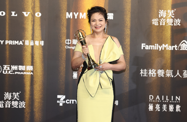 杨贵媚《有生之年》夺下金钟视后。（图／陈俊吉、罗永铭、杜宜谙）