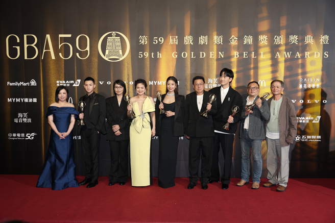 《有生之年》包办最后4大奖项，包含男主、女主、导演、节目，成为今晚最大赢家。（图／陈俊吉、罗永铭、杜宜谙）