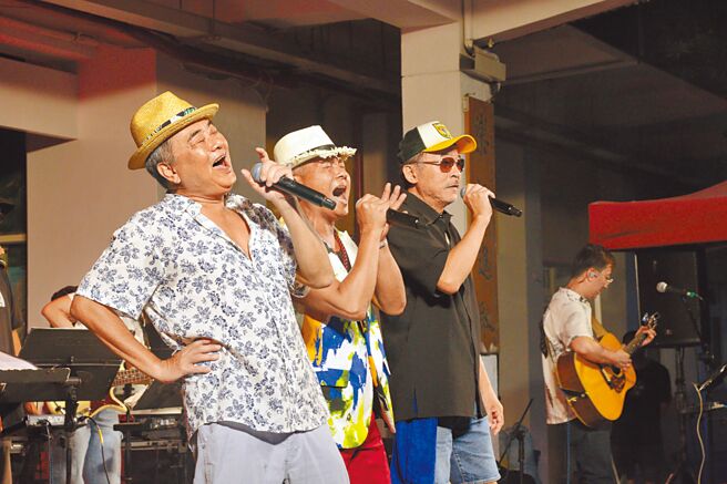 陳昇（左起）、阿Van、黃連煜19日將合體舉辦「新寶島康樂隊」演唱會。（新樂園製作提供）