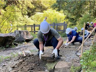 特富野古道重生！步道志工徒手修缮 让山林更亲民