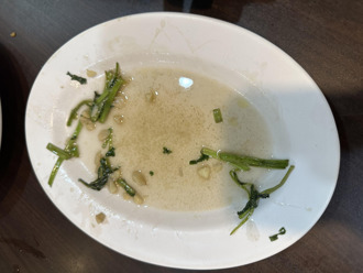 嘉义热炒店点「时价空心菜」320元她傻眼 店家回应了