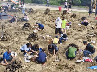 田寮鹿埔社區「農村控土窯」 用熱情堆砌童年美好回憶