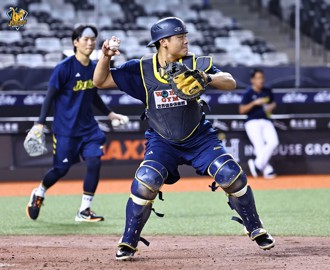 中職》林吳晉瑋台灣大賽初先發 出動大賽才用的戰術護腕