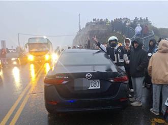 武岭「追星」停路中！路霸驾驶消失2小时　整路塞引爆公愤